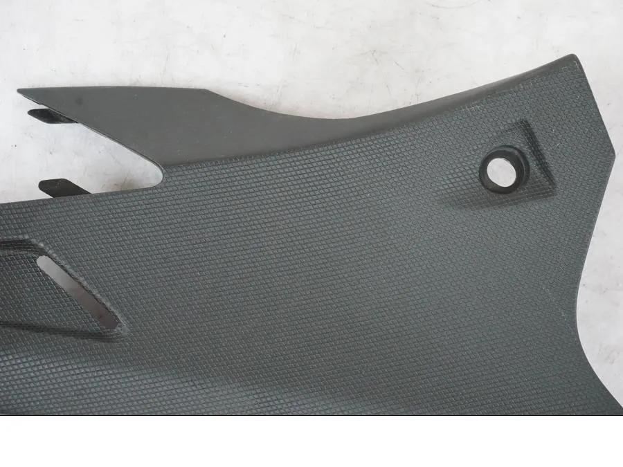 Boční panel Aprilia