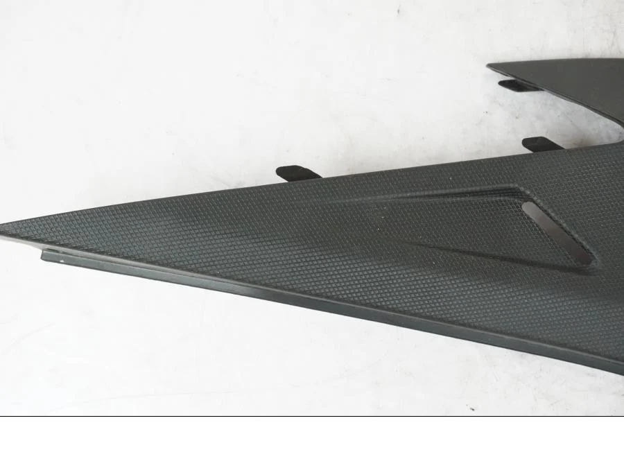 Boční panel Aprilia