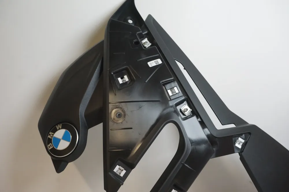Boční kryt BMW