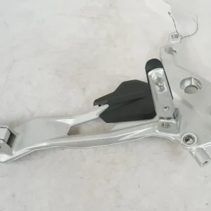 Držák stupačky BMW
