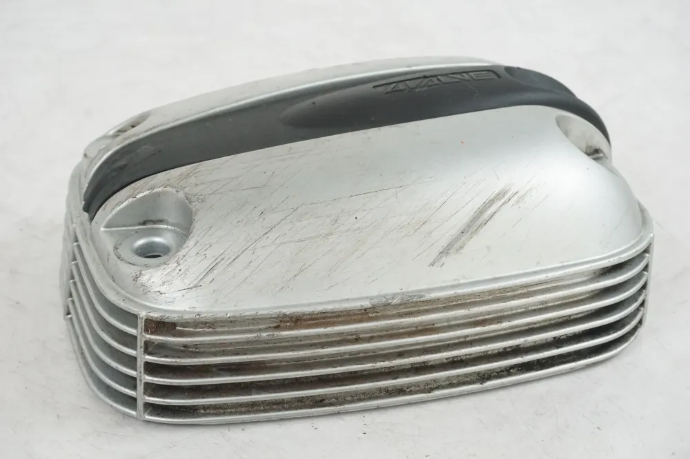 Kryt ventilů BMW