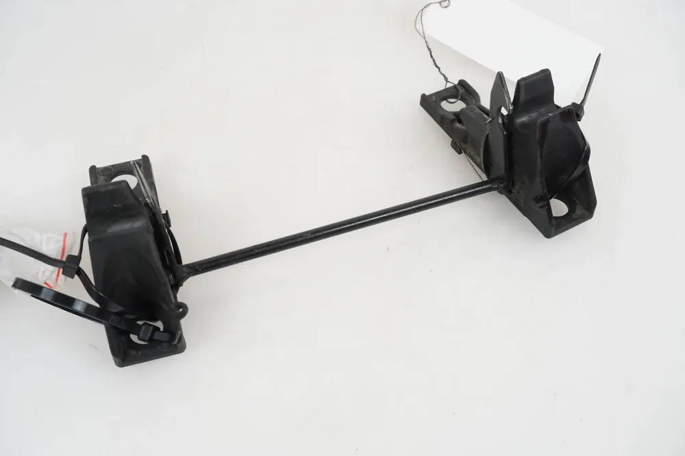 Mechanismus zámku sedla BMW
