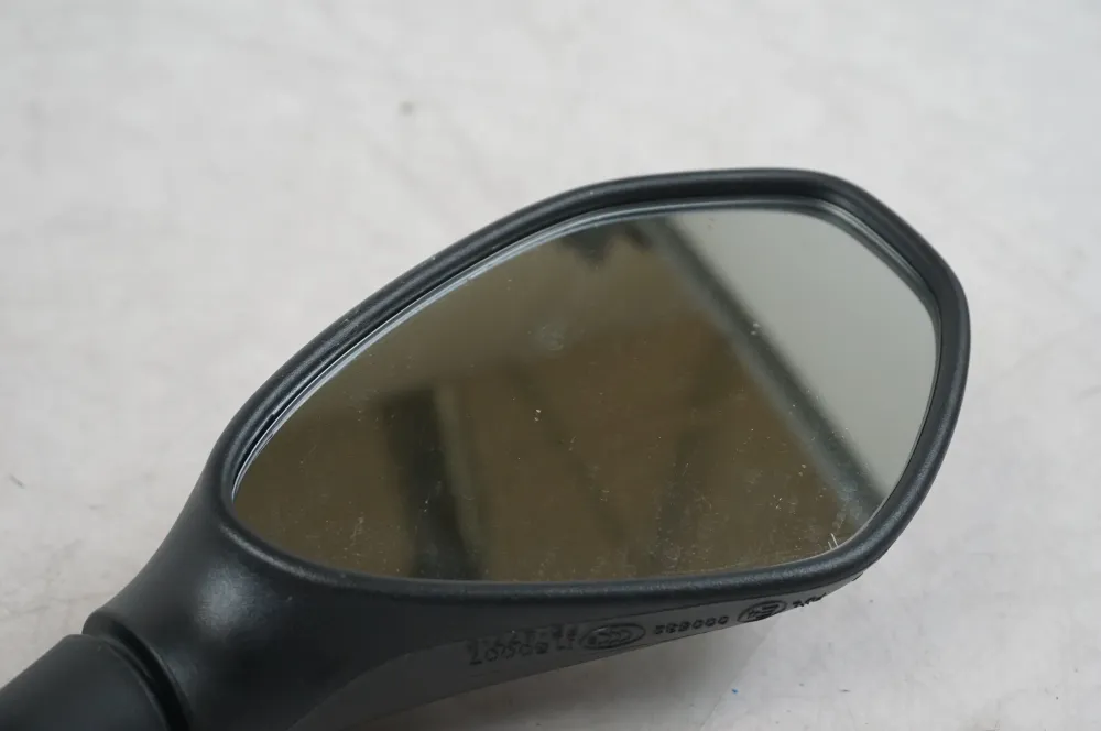 Zpětné zrcátko BMW