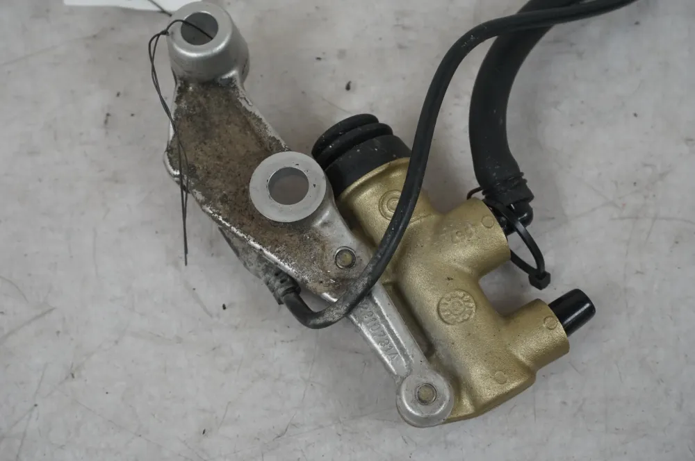 Brzdový hlavní válec Ducati
