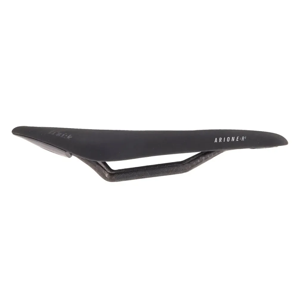 FIZIK ARIONE R1 OPEN REGULAR Sedlo Carbon Rails Black