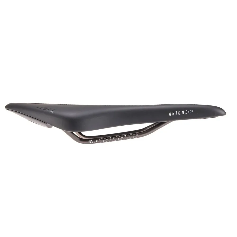 FIZIK ARIONE R3 OPEN REGULAR Sedlo Kium Rails Black