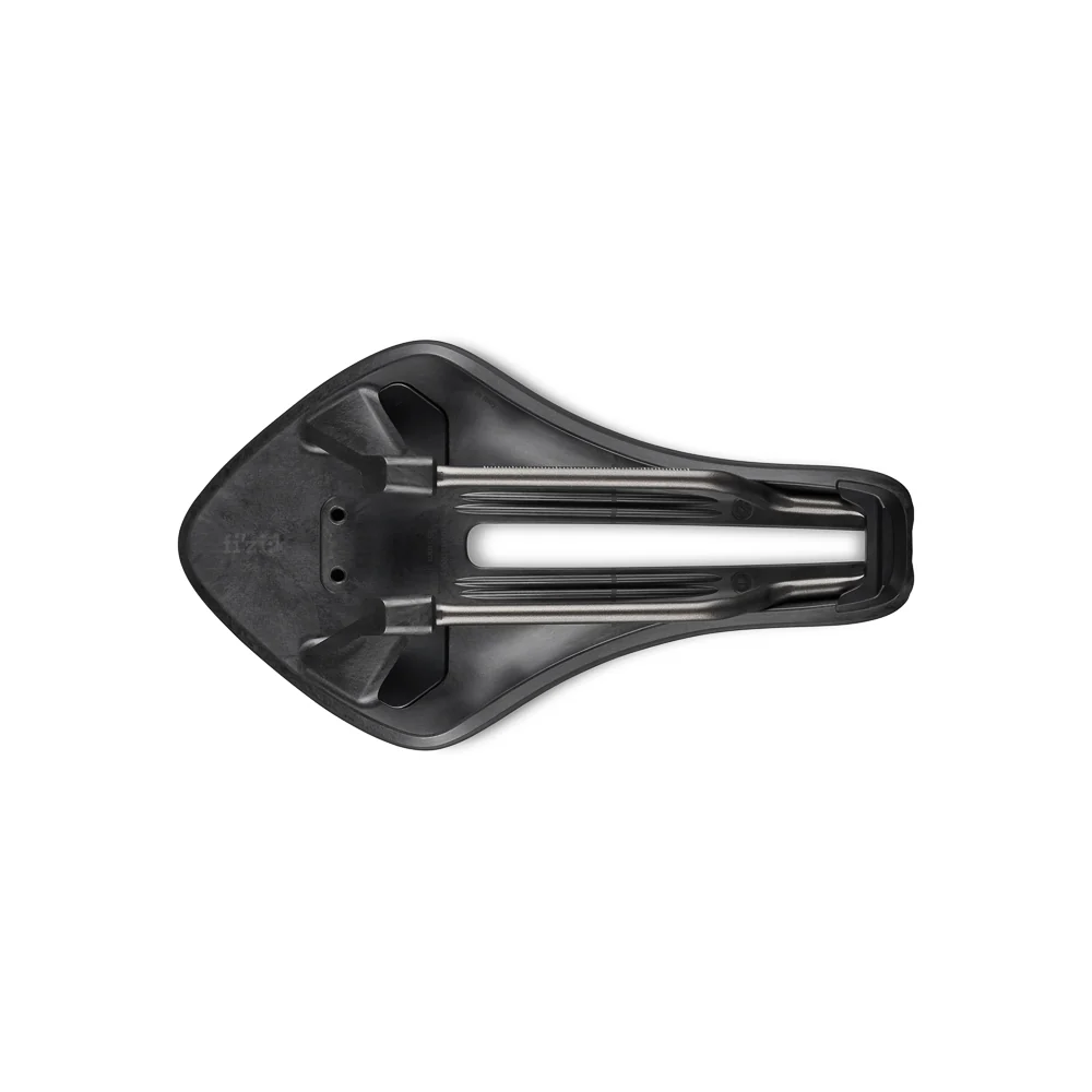 FIZIK TRANSIRO AERIS LD R3 135mm Sedlo Kium Rails Black