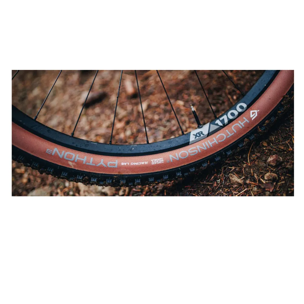 HUTCHINSON PYTHON 3 29x2.40 Racing Lab Hardskin Race Ripost XC Tubeless Ready Soft Brown pneumatika