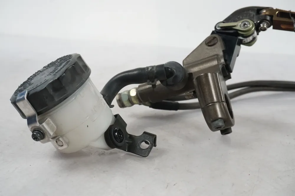 Hlavní brzdový válec Kawasaki