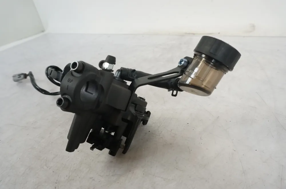 Hlavní spojkový válec Kawasaki