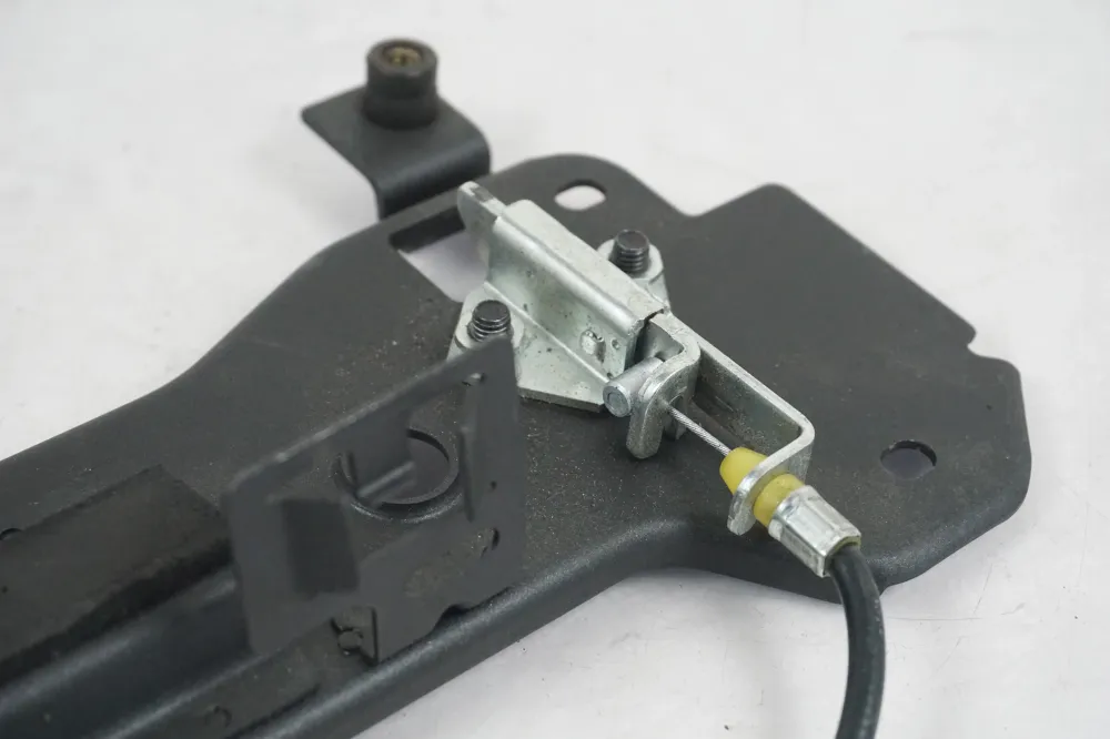 Mechanismus zámku sedla Kawasaki