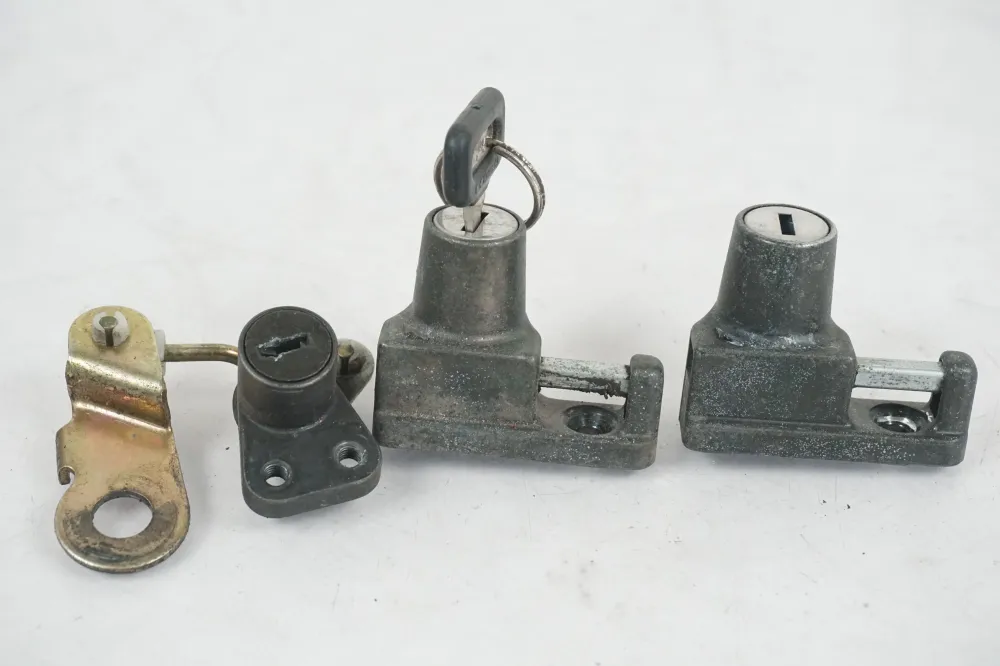Mechanismus zámku sedla Kawasaki