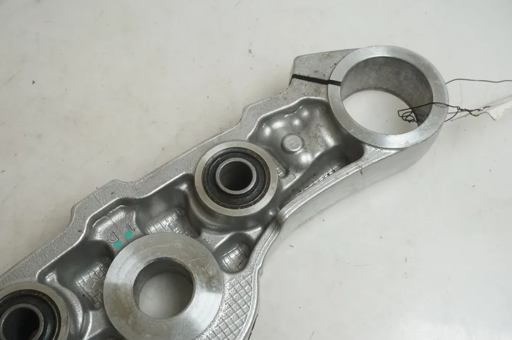 trojitá objímka vidlice Kawasaki