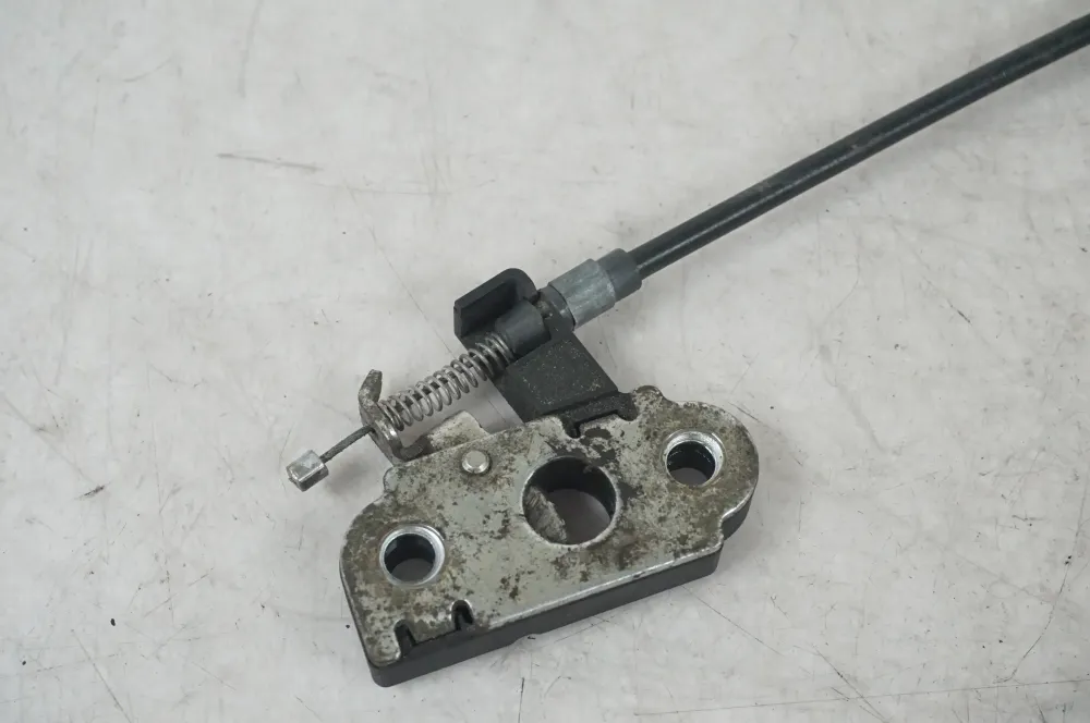 Mechanismus zámku sedla KTM
