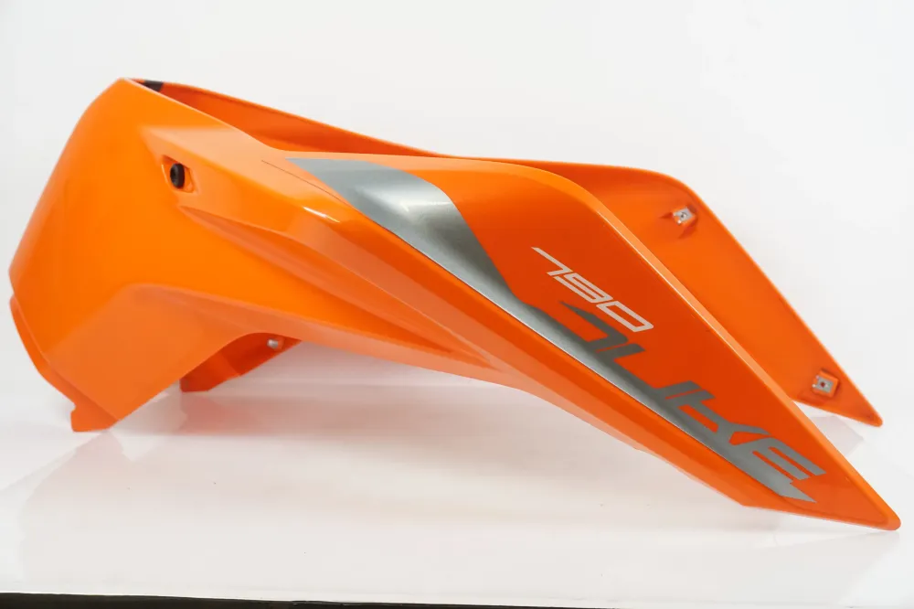 plast nádrže KTM
