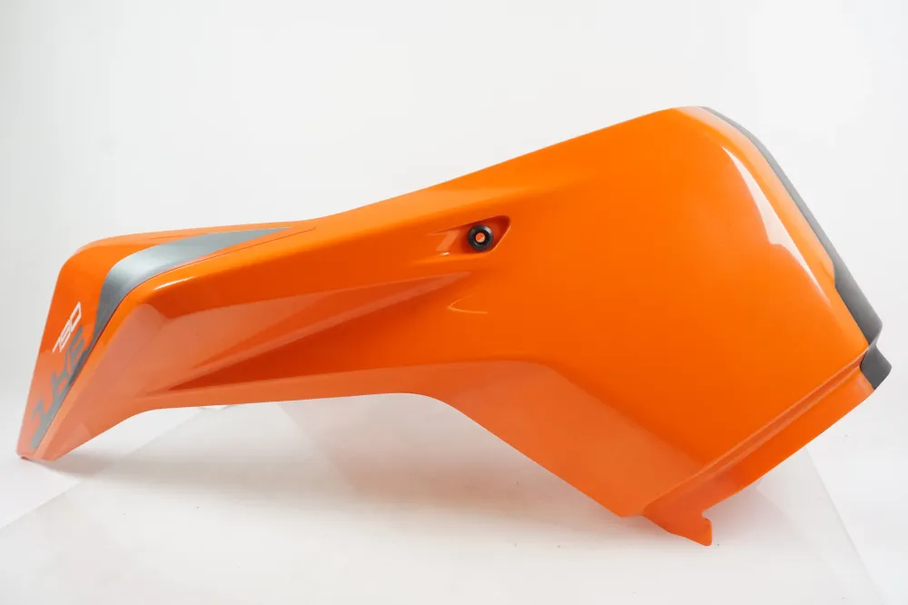 plast nádrže KTM