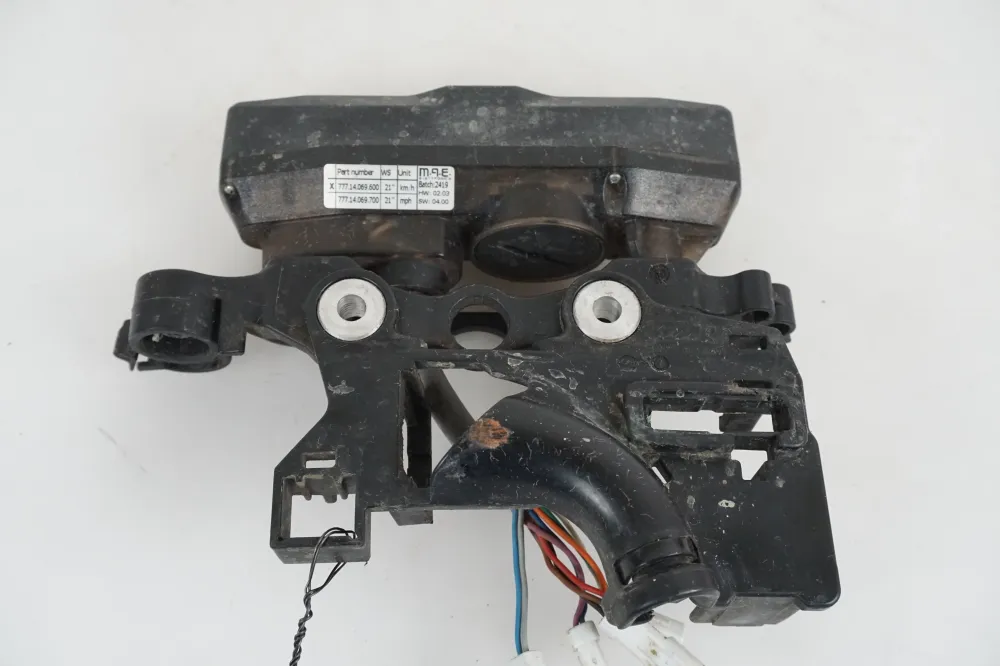přístrojový panel KTM