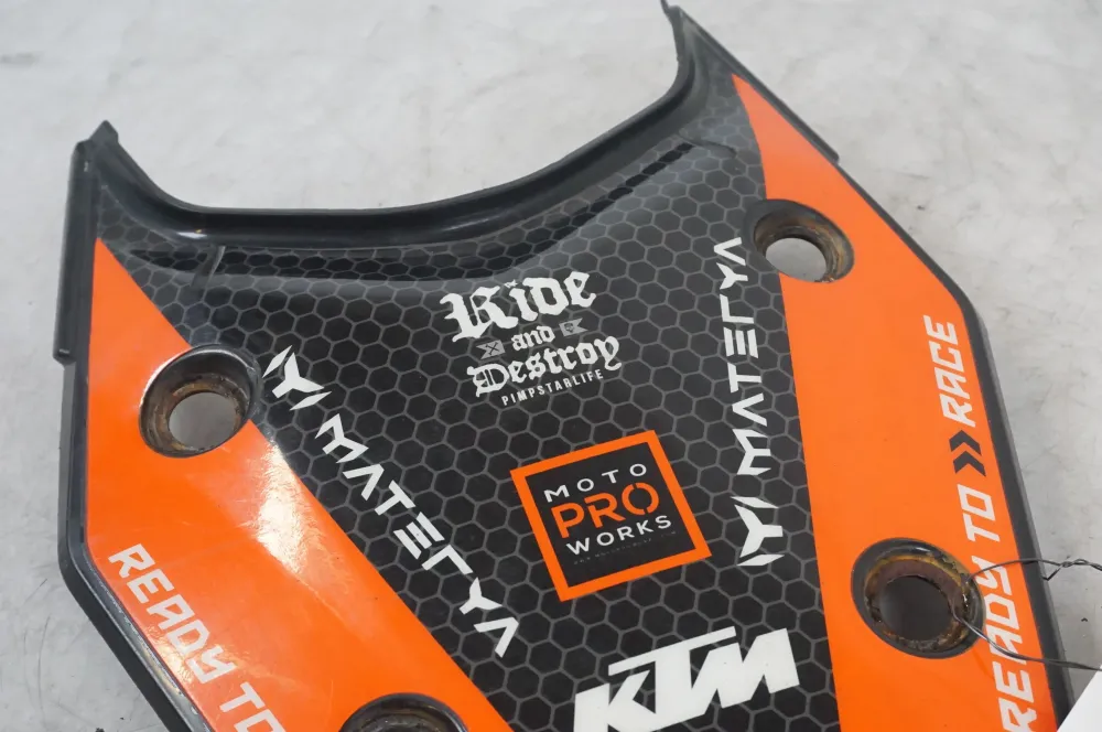 Zadní křídlo KTM