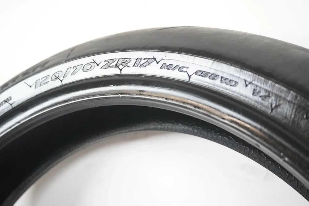 pneumatika Pirelli