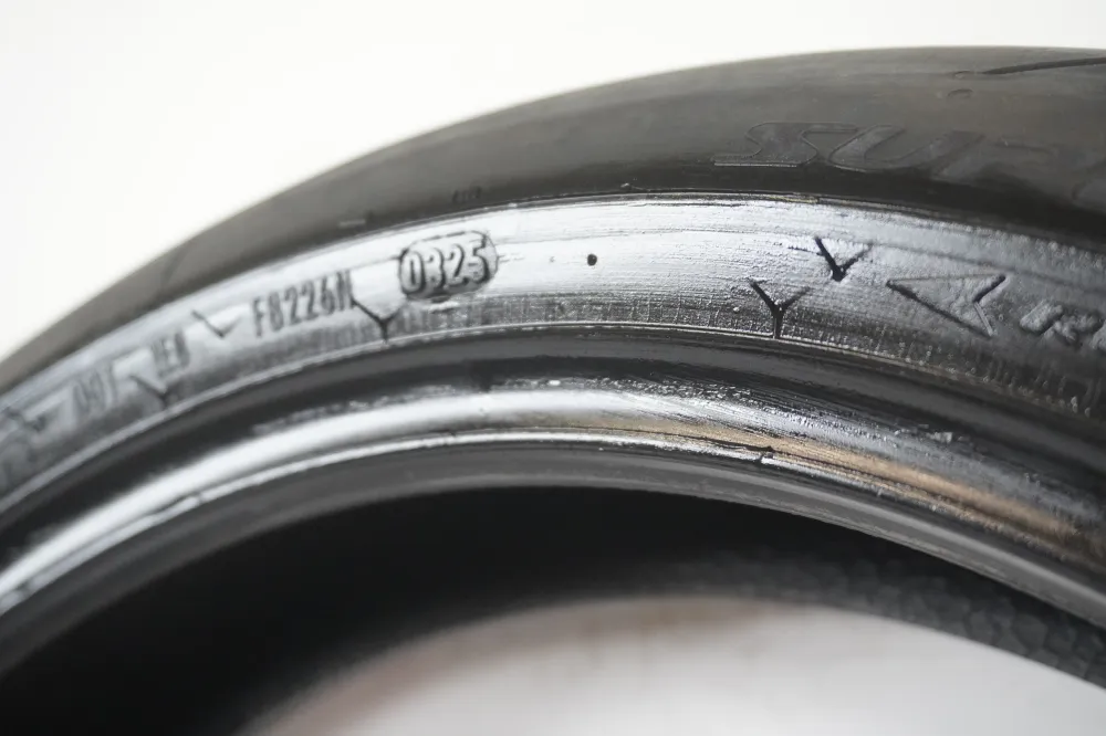 pneumatika Pirelli