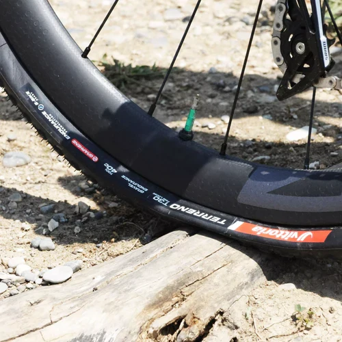 Pěna proti otlakům VITTORIA AIR-LINER LIGHT GRAVEL 650bx42/50