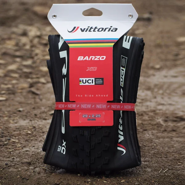 Pneumatika VITTORIA BARZO XC 29x2.10 "UCI Rainbow Edition" Tubeless Ready Soft Black