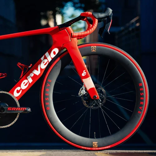Pneumatika VITTORIA CORSA PRO Graphene G2.0 700c Tubeless Ready - speciální edice červená