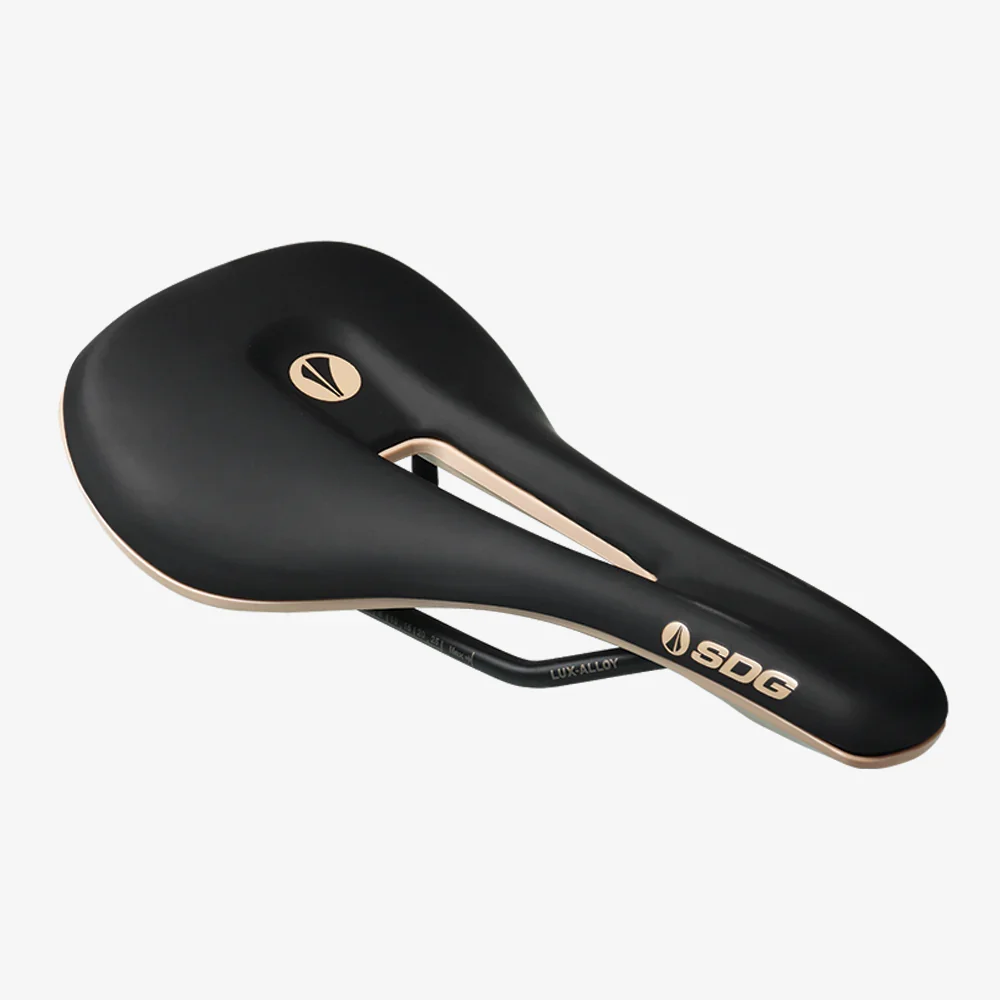 SDG Bell V3 OVERLAND Rails Lux-Alloy Sedlo Black/Beige