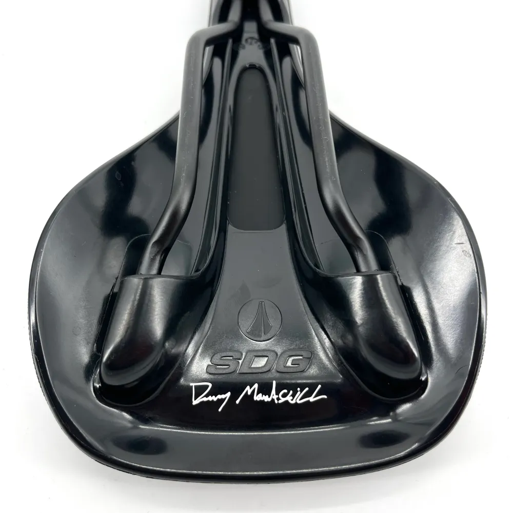 SDG CAST TRIG POINT sedlo Danny Macaskill Signature Rails Lux Alloy