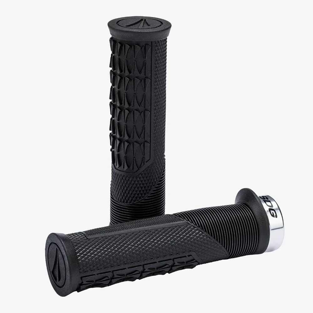 SDG OPEN CORE THRICE gripy 136 mm černá/stříbrná