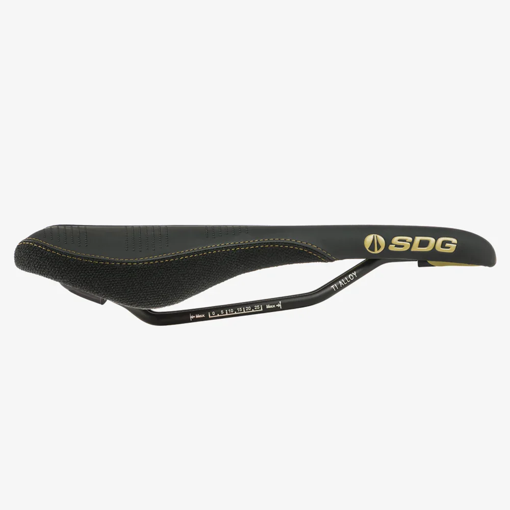 SDG RADAR MTN Rails Titanium-Aluminium Sedlo Black/Cream