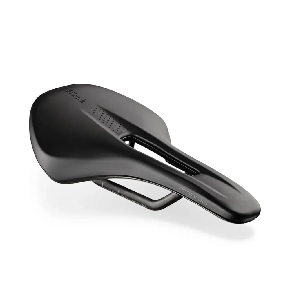 Sedlo FIZIK VENTO ANTARES R1 150mm Carbon Rails Black