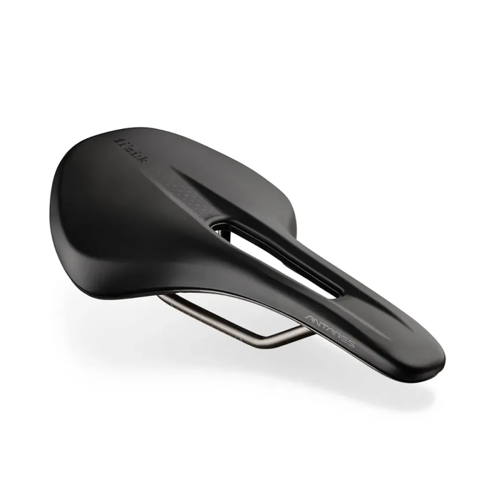 Sedlo FIZIK VENTO ANTARES R3 150mm Kium Rails Black