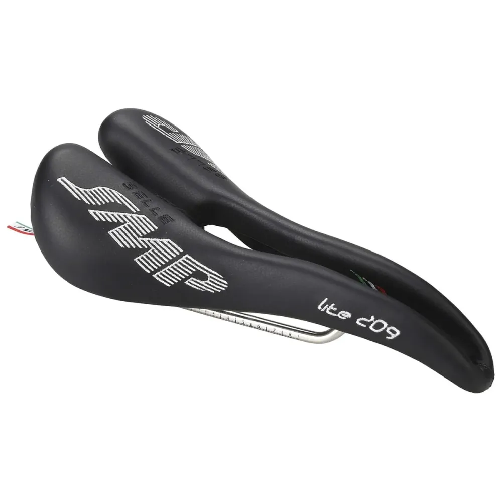 Sedlo SMP LITE 209 Šířka 139 mm Kolejnice z nerezové oceli Černá