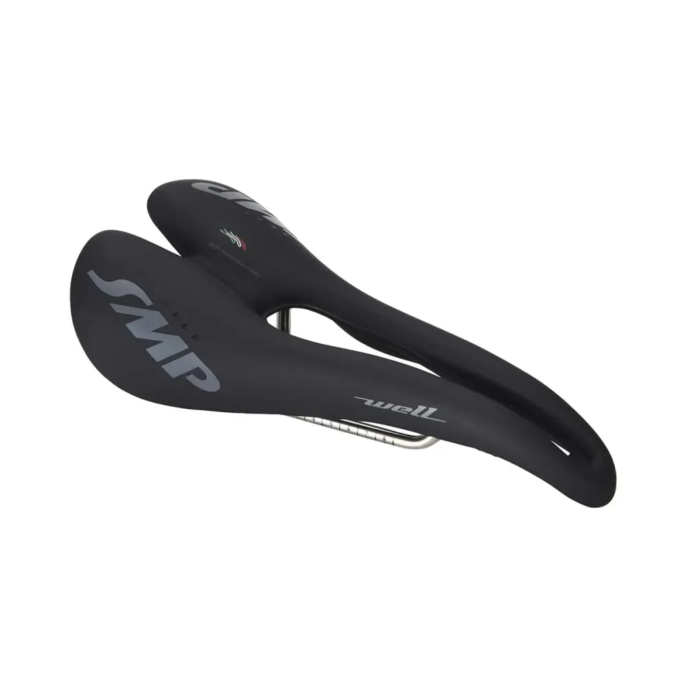 Sedlo SMP WELL šířka 144 mm ocelové kolejnice černé