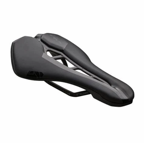 STEALTH PERFORMANCE 142 mm PRO sedlo Ocelové kolejnice Černá