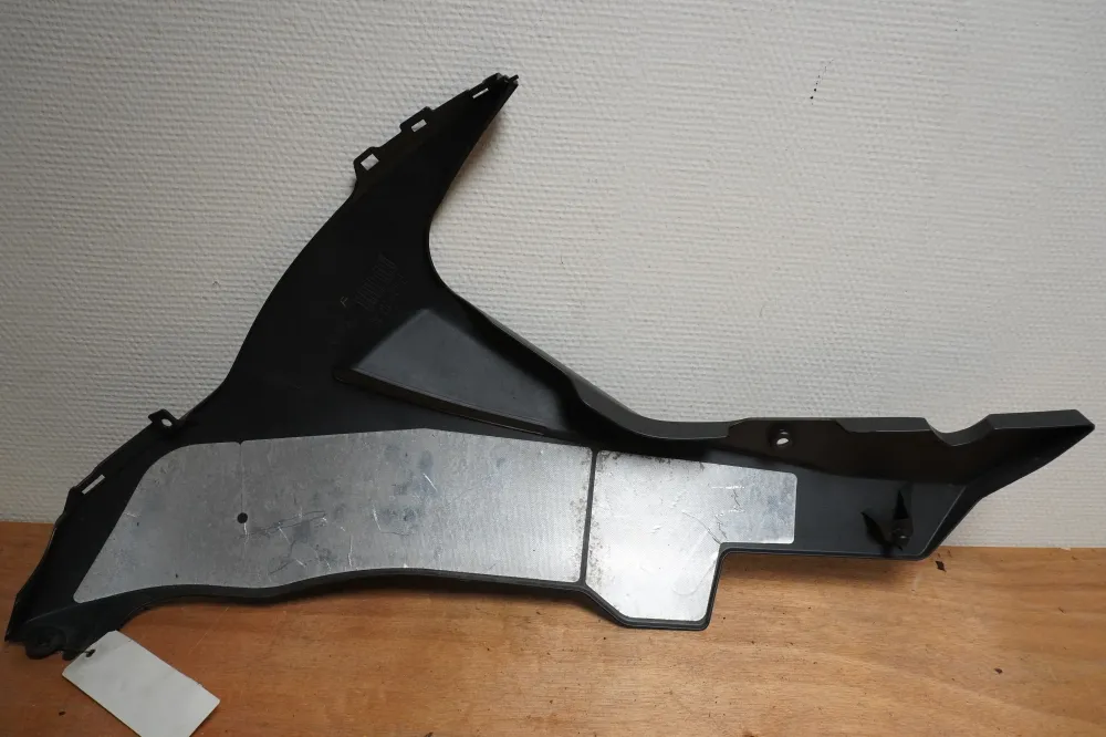Břišní kapota Suzuki