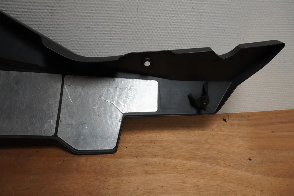 Břišní kapota Suzuki