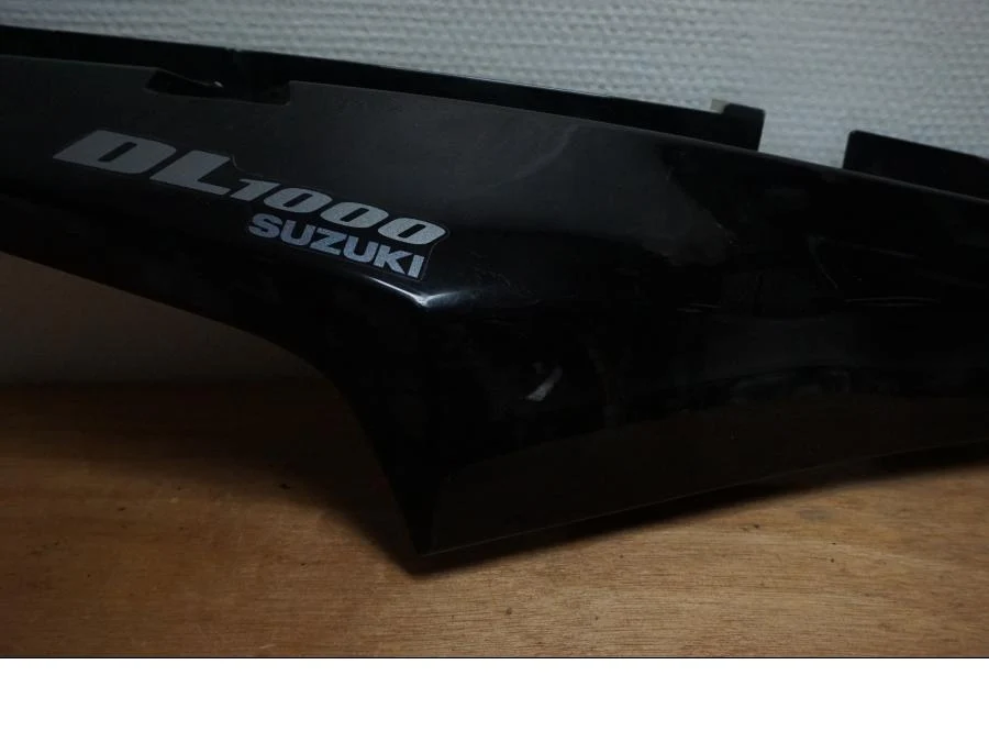 Boční panel Suzuki