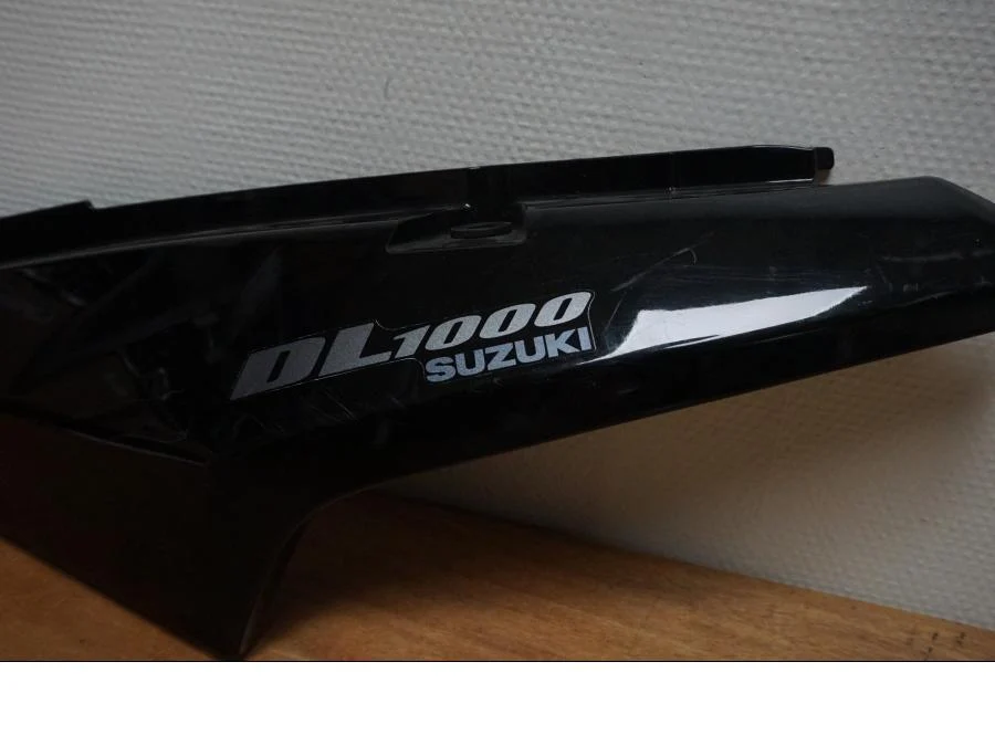 Boční panel Suzuki