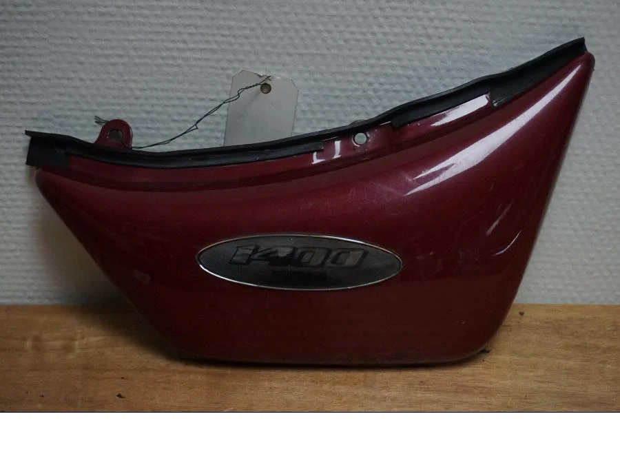 Boční panel Suzuki
