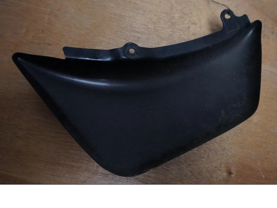 Boční panel Suzuki