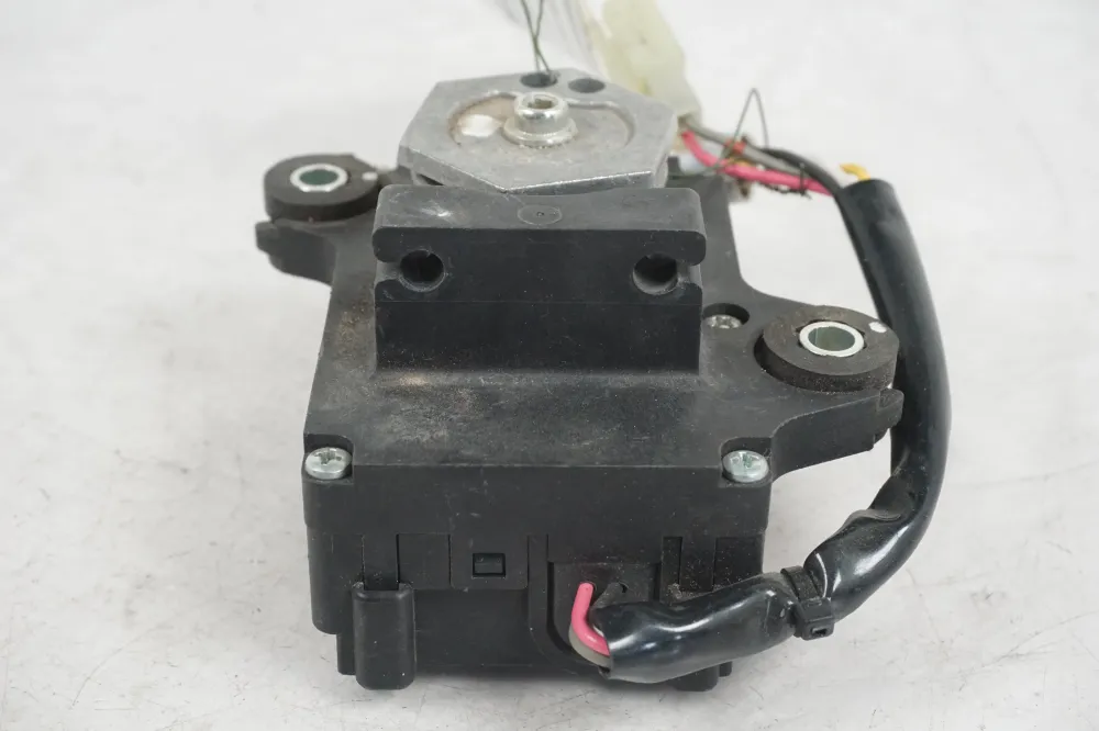 Motor klapky výfuku Suzuki
