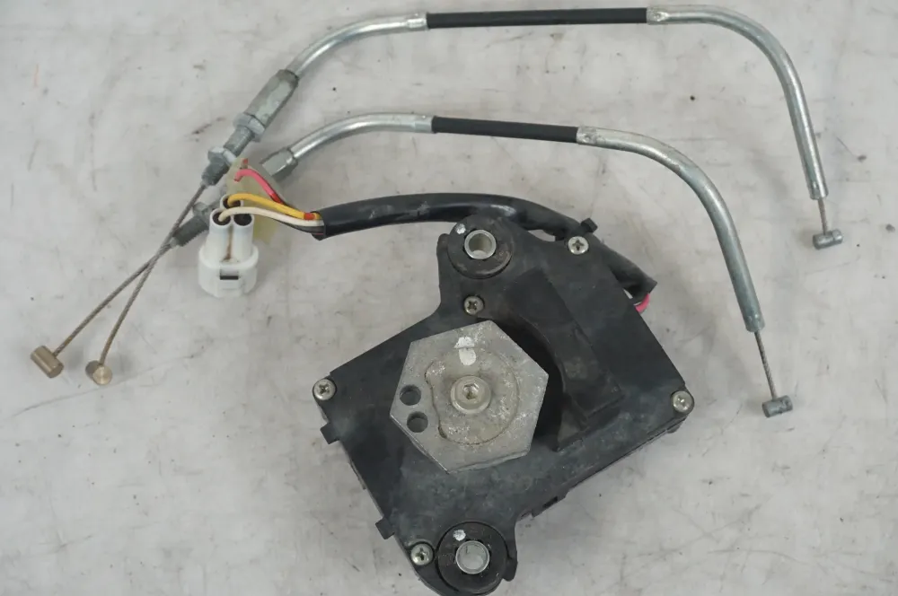 motor klapky výfuku Suzuki