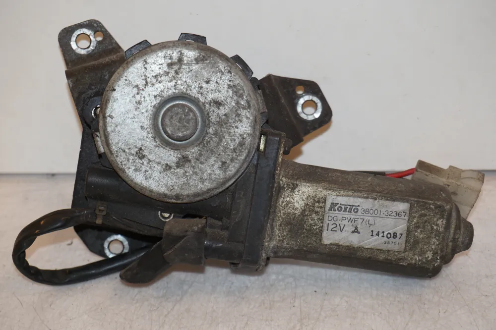 motor stěrače Suzuki