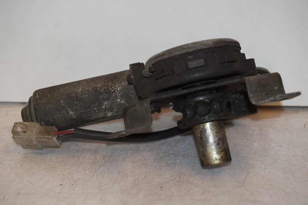 motor stěrače Suzuki