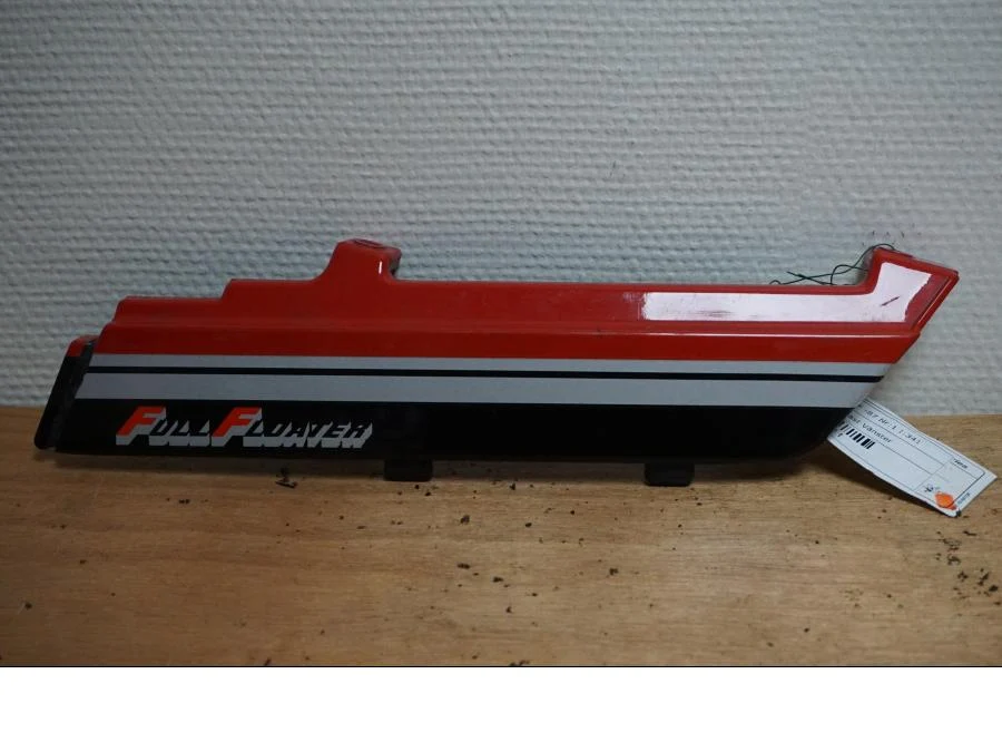 Plast sedla Suzuki
