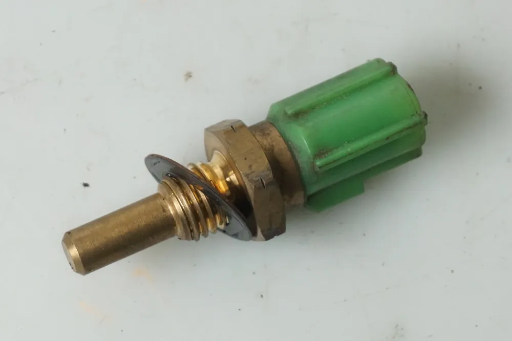 Snímač airboxu Suzuki