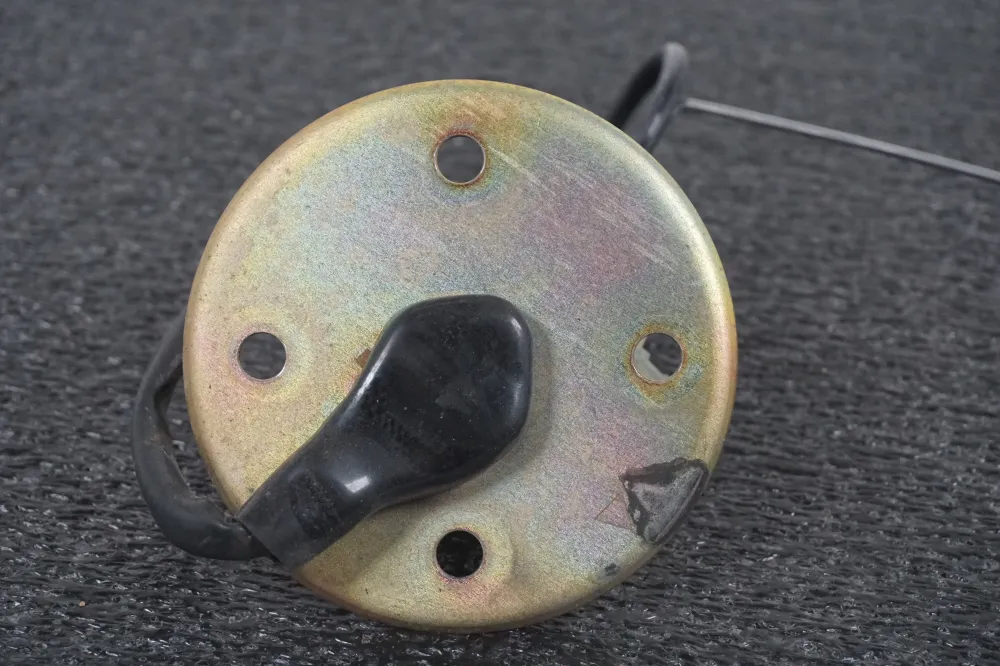 Snímač hladiny paliva Suzuki