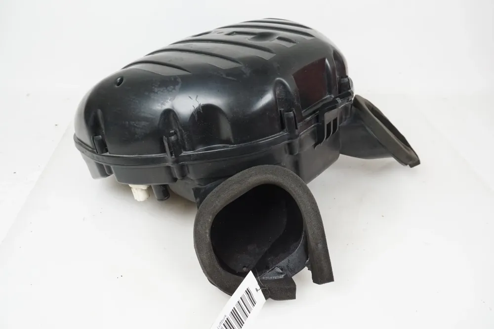 Vzduchový filtr (airbox) Suzuki